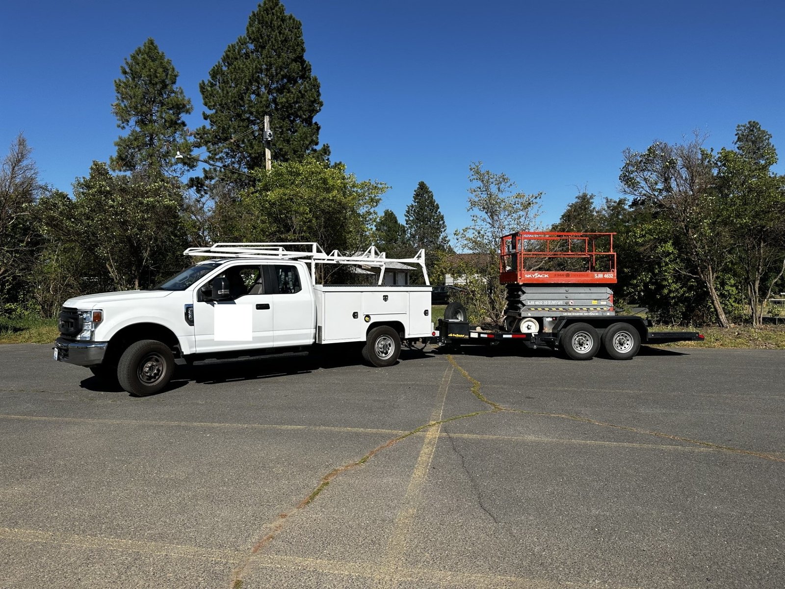 Utility Truck Tow